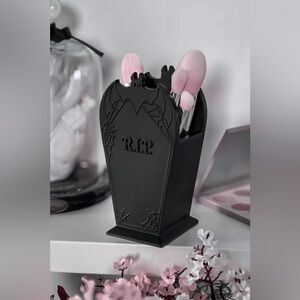 Killstar Haunted Homeware Gravestone Black Brush Holder NIB